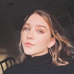 Meet your Posher, Jacqueline